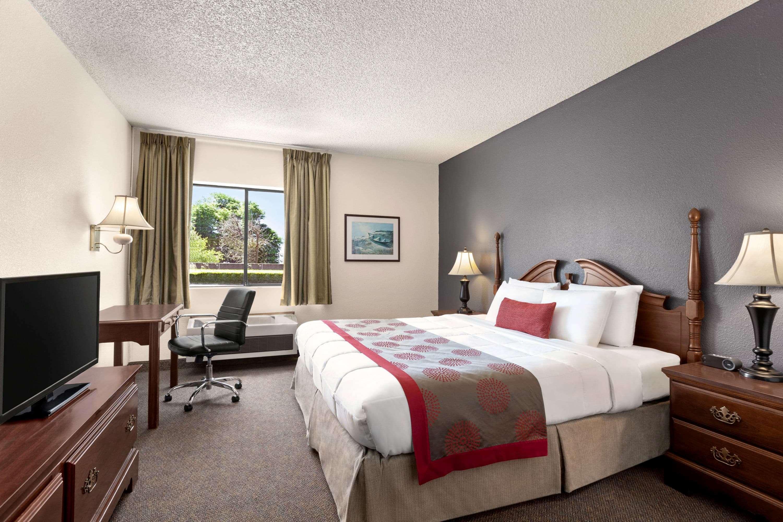 Ramada By Wyndham Arcata Hotell Exteriör bild