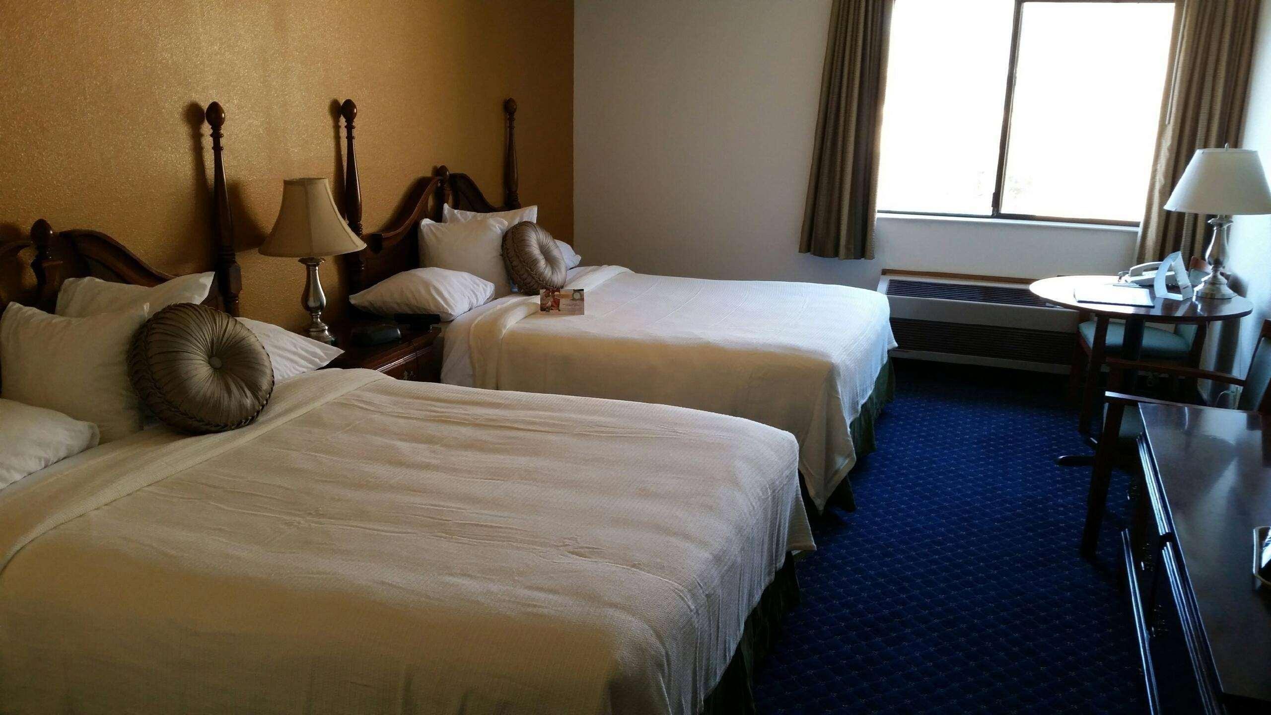 Ramada By Wyndham Arcata Hotell Exteriör bild
